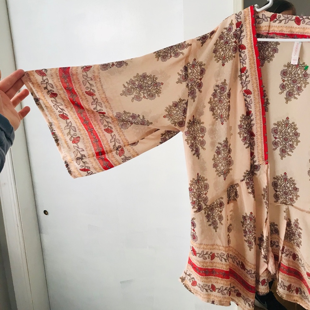 Patterned Kimono - Picture 3 of 4